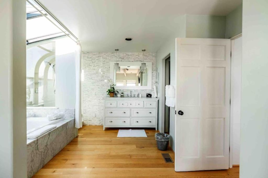 Summer Beach House Summerland Bagian luar foto
